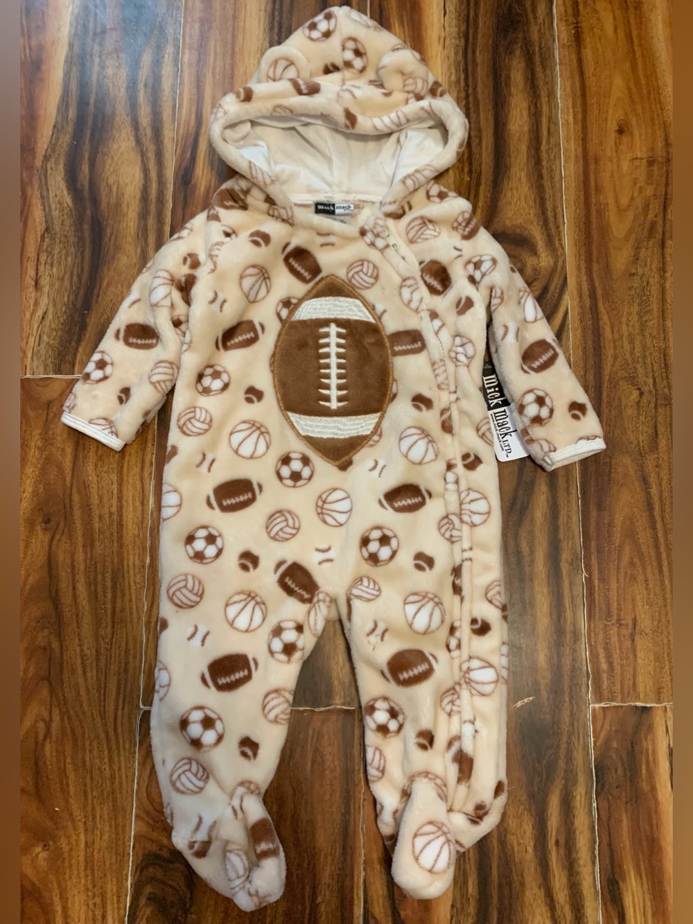 Mick Mack Baby Football Fleece Hooded 6/9m Bunting Sleeper. 3985